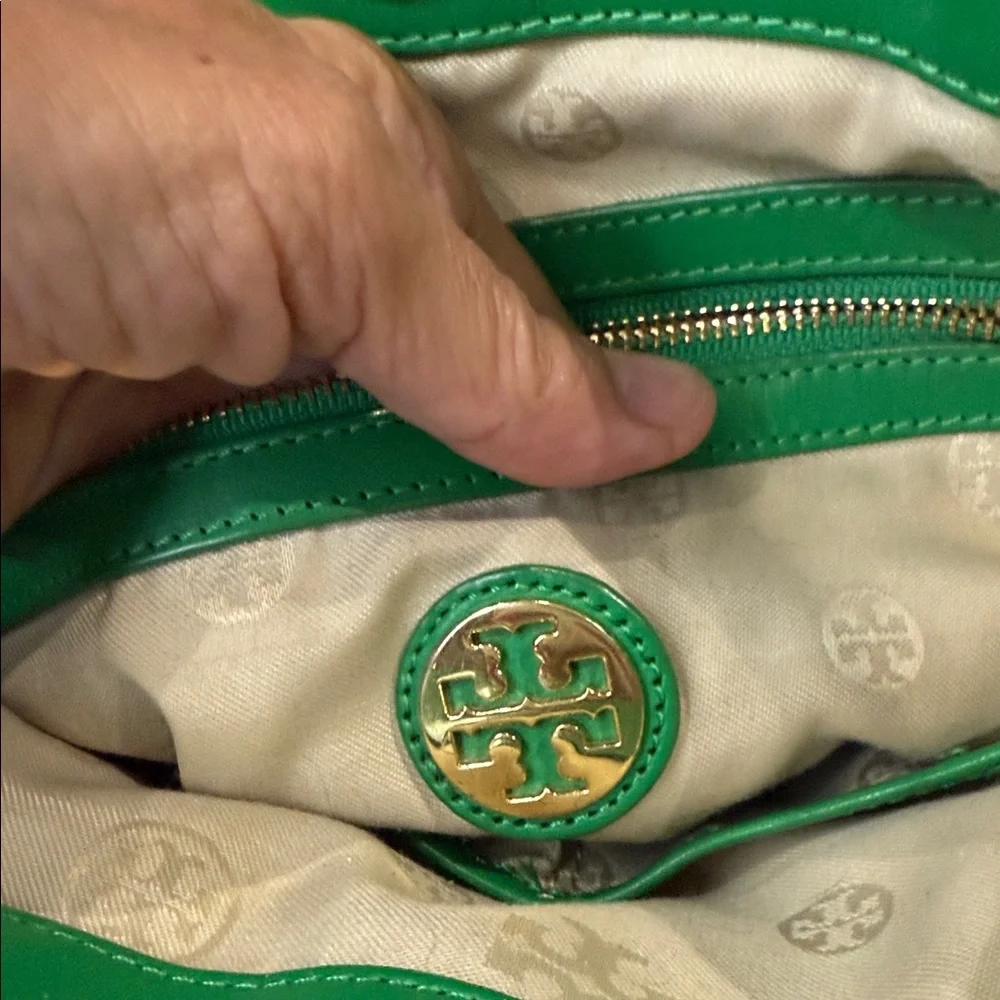 Tory Burch Stacked T Green and Tan Crossbody Bag With Dustbag